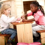 Masuta Copii Picnic si Activitati ZidZed de Gradina cu 2 bancute din lemn de Cedru AXI